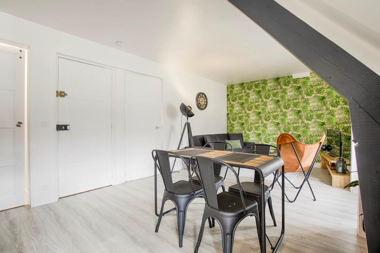 Apartament La Casa Centra Charm At Falaise'S Downtown Falaise  Zewnętrze zdjęcie